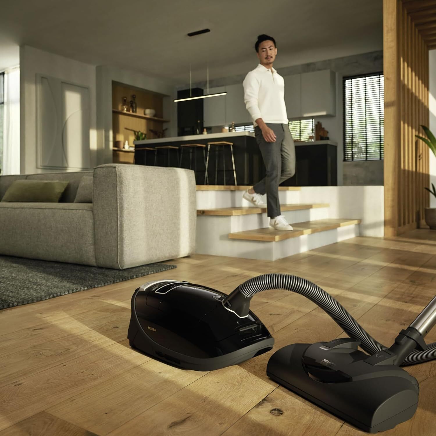 Miele / Renewed / C3 Complete / Kona Arbor Vacuum