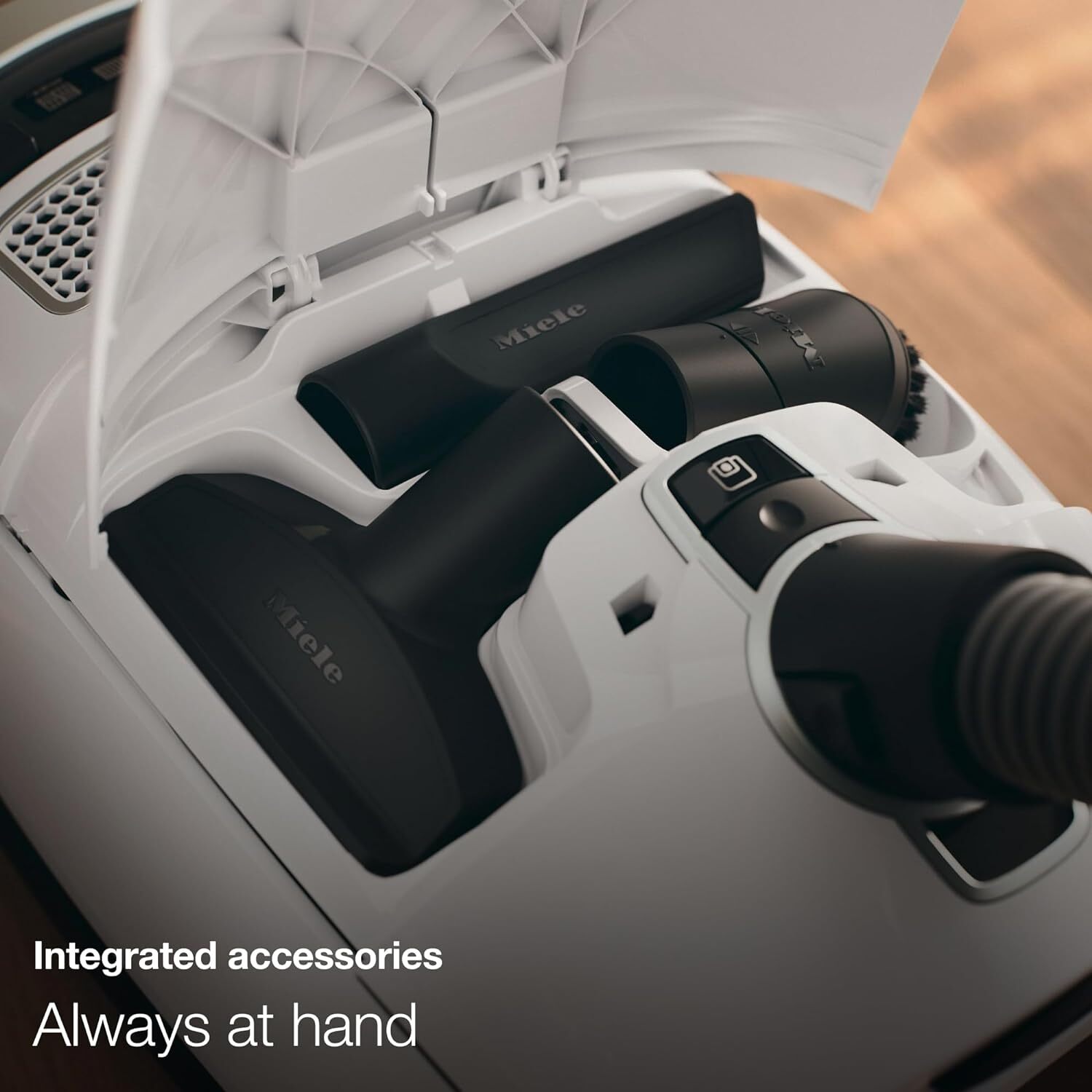 Miele / Renewed / C3 Complete / Cat & Dog Arbor Vacuum